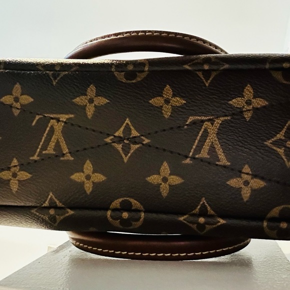 Louis Vuitton Pallas BB - Picture 7 of 12